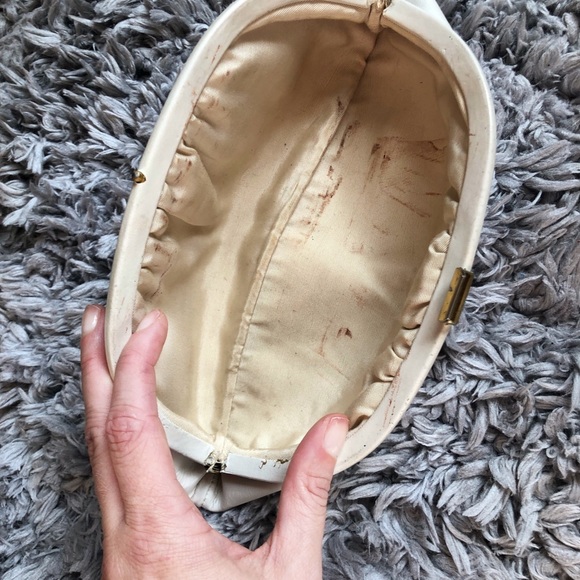 VINTAGE POUCH BAG - Picture 6 of 6